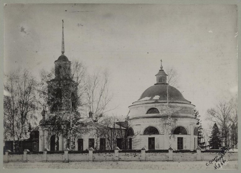 Церковь Рождества Христова, Рождество (Рождествено, Погост Рождественский, что в Ликурге), урочище (Буйский район, Костромская область). архивная фотография, Фото С.А. Орлова, 1910 г. Фонды ГИМ. Номер в ГК 42575375