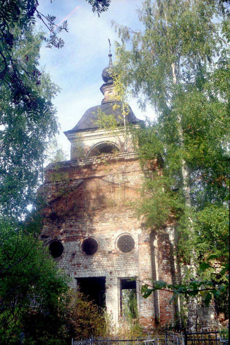 документальные фотографии. Церковь Троицы Живоначальной, Троицкое-на-Вёксе, урочище (Буйский район, Костромская область)