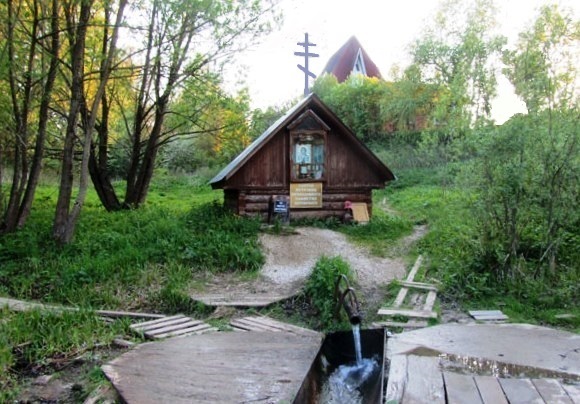 Часовня Пафнутия Боровского, Деденево (Наро-Фоминский городской округ, Московская область). фасады