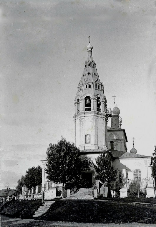 Кострома. Церковь Космы и Дамиана на Гноище. архивная фотография, фото с сайта https://pastvu.com/p/511104