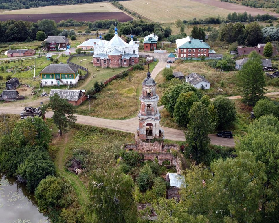 Сумароково. Церковь Николая Чудотворца. общий вид в ландшафте
