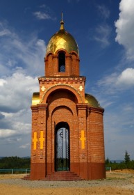 390 км (перевал Ю.Тена). Часовня Николая Чудотворца