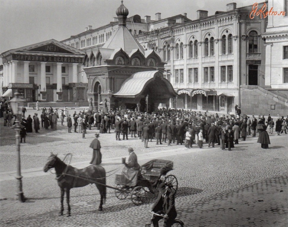 Центральный район. Часовня Христа Спасителя Гуслицкого Спасо-Преображенского монастыря. архивная фотография, Фотограф: Карл Булла 1900-1903 год. с сайта http://www.etoretro.ru/