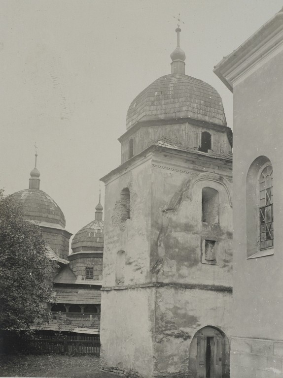 Церковь Николая Чудотворца, Роздол (Стрыйский район, Украина, Львовская область). архивная фотография, Фото из фондов Польской национальной цифровой библиотеки https://polona.pl/item/rozdol-n-dn-dzwonica-cerkwi,MTA2NDIwMw/0/#info:metadata