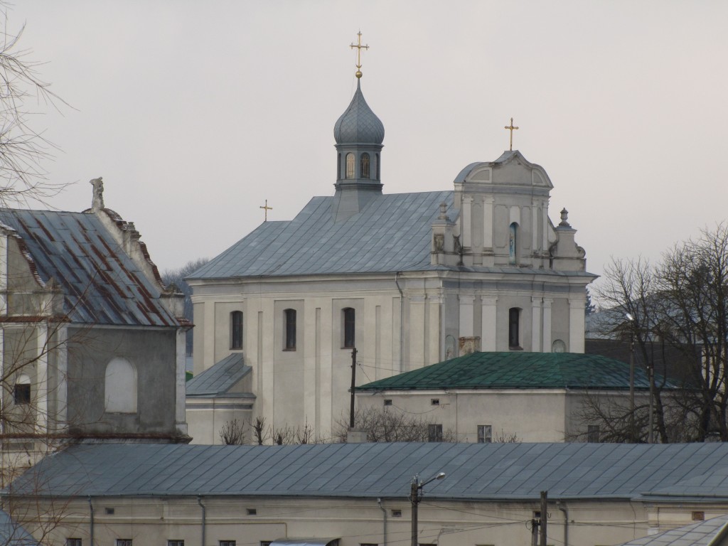 Церковь Успения Пресвятой Богородицы, Збараж (Тернопольский район, Украина, Тернопольская область). фасады