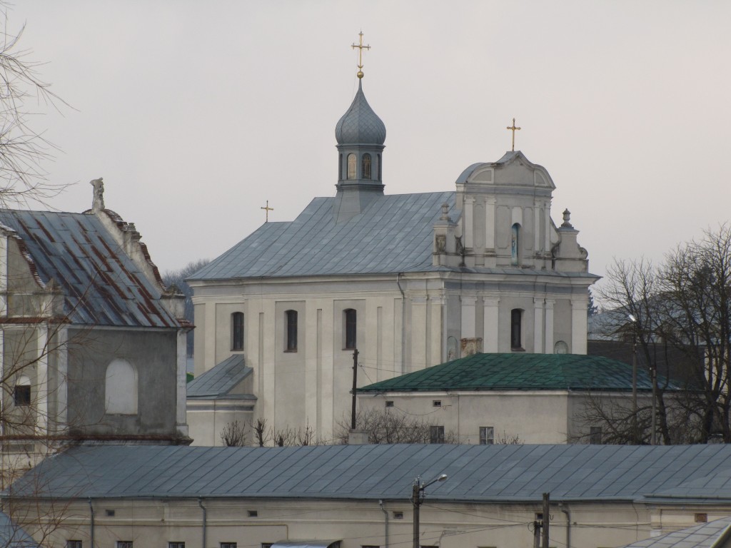 Збараж. Церковь Успения Пресвятой Богородицы. фасады