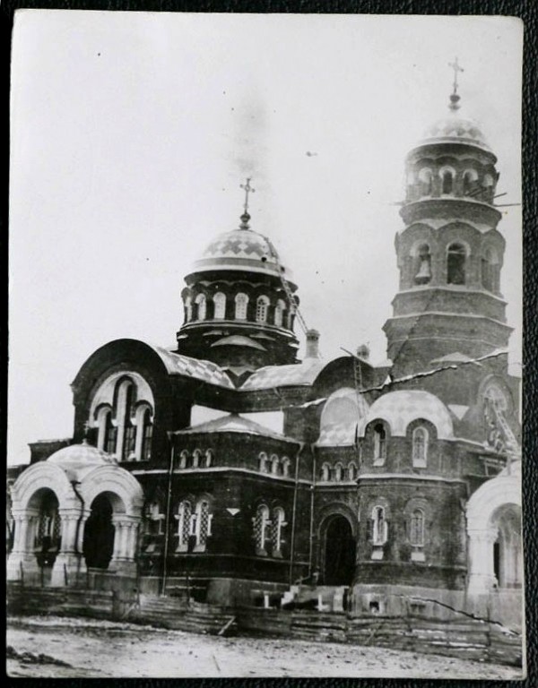 Церковь Успения Пресвятой Богородицы, Ханино (Суворовский район, Тульская область). архивная фотография, Фото начала XX в. из архива Ханинской школы. источник - сайт Гос. ин-та искусствознания Минкультуры РФ http://www.svodpam.ru/index.php?m=rl3®ion=tula018&place=57