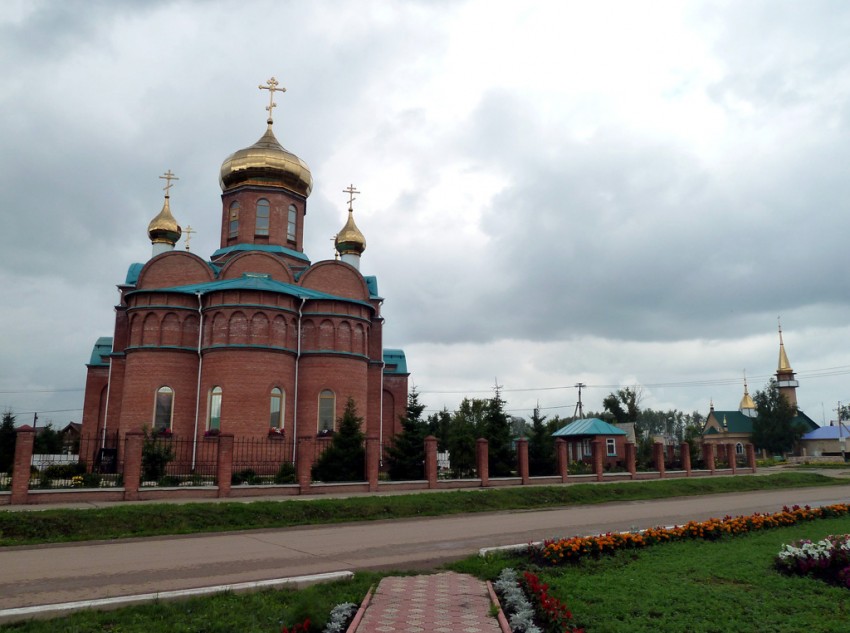 Шенталинский район. Шентала Самарская область. Шентала Шенталинский район. Шентала храм Успения Пресвятой Богородицы. Достопримечательности Шенталы.