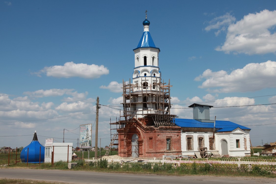 Церковь Успения Пресвятой Богородицы, Курган (Азовский район и г. Азов, Ростовская область). общий вид в ландшафте, Вид с юго-запада.