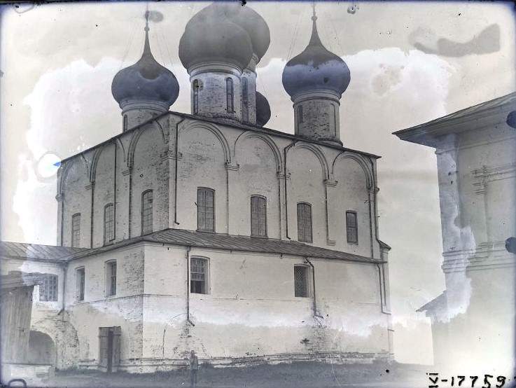 Церковь Георгия Победоносца, что на Наволоке, Вологда (Вологда, город, Вологодская область). архивная фотография, Вид с юго-запада. Фото Ильина М. А. из коллекции ГНИМА (https://goskatalog.ru/portal/#/collections?id=33805764)