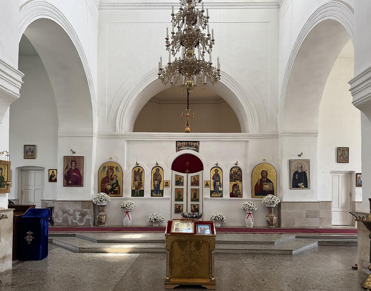 Иконостас, интерьер и убранство. Церковь Казанской иконы Божией Матери, Лагодехи (Кахетия, Грузия)