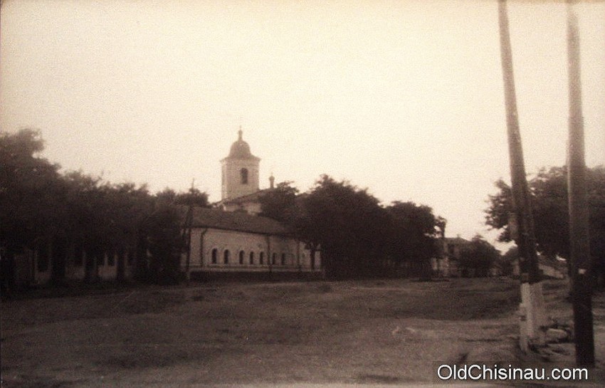 Кишинёв. Церковь Илии Пророка. архивная фотография, Фото с сайта http://oldchisinau.com/kladbishha-cerkvi-sinagogi/starye-cerkvi-kishinyova/snesyonnye-cerkvi/svyato-ilinskaya-cerkov/ilinskaya-cerkov-fotografii/