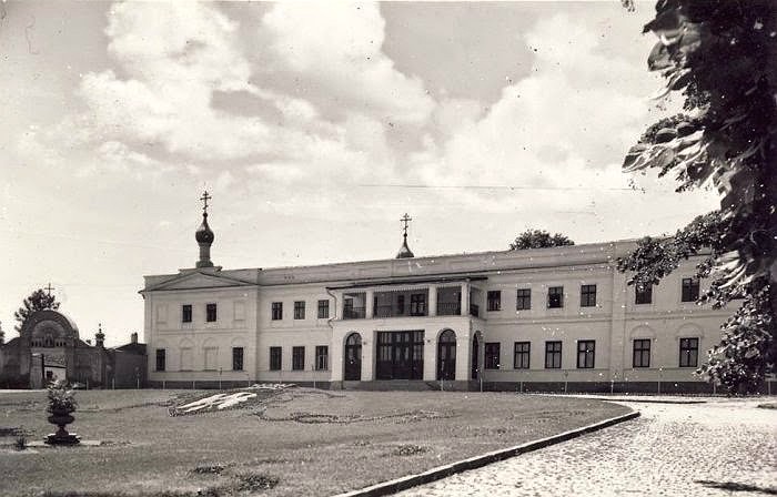 Церковь Покрова Пресвятой Богородицы при архиерейском доме, Кишинёв (Кишинёв, Молдова). архивная фотография, Фото с сайта http://oldchisinau.com/zdaniya-i-pamyatniki/ischeznuvshie-zdaniya-kishinyova/nesokhranivshiesya-cerkvi-kishinyova/