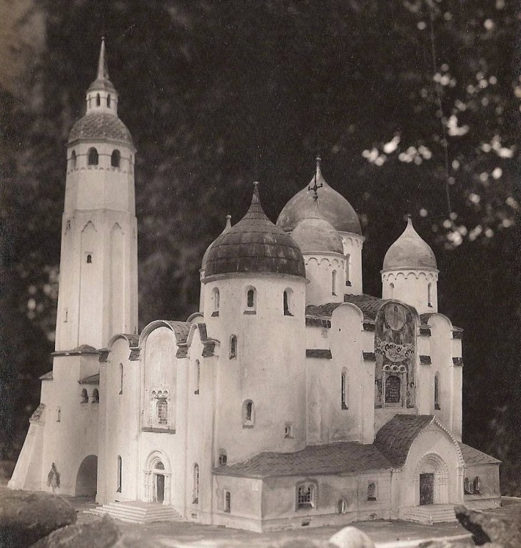 Лиепая. Собор Александра Невского в память Александра III. архивная фотография, фото с http://varandej.dreamwidth.org/596773.html?thread=19804965