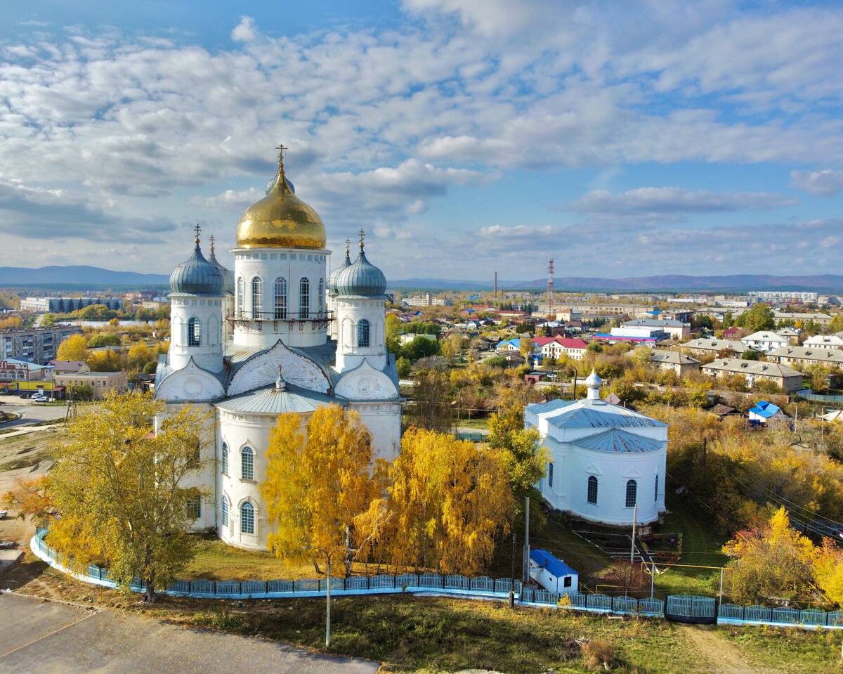 Храмовый комплекс. Церкви Вознесения Господня и Николая Чудотворца, Касли (Каслинский район, Челябинская область). фасады, Вид с востока