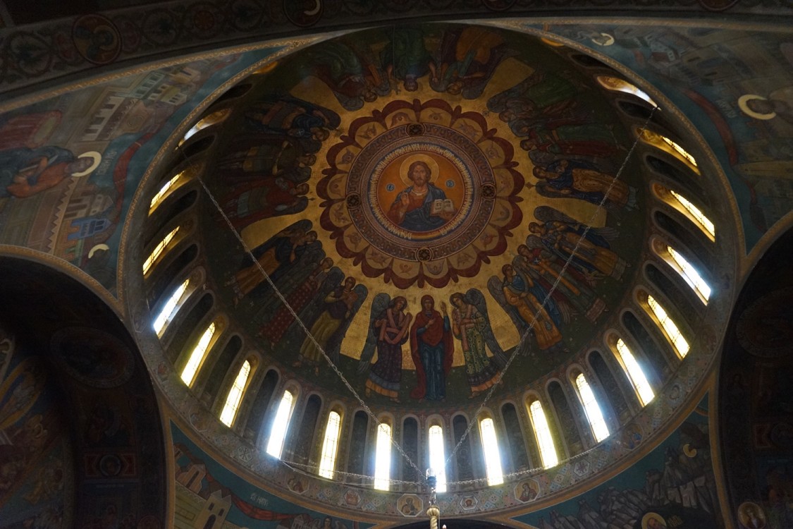 Церковь Рождества Пресвятой Богородицы, Тимишоара (Тимиш, Румыния). интерьер и убранство