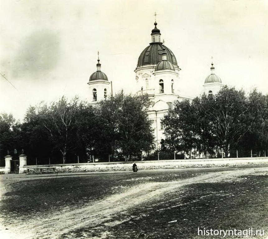 Нижний Тагил. Церковь Николая Чудотворца (Выйско-Никольская). архивная фотография, Сайт «История Нижнего Тагила от основания до наших дней» http://historyntagil.ru/kraeved/tk_03_10.htm