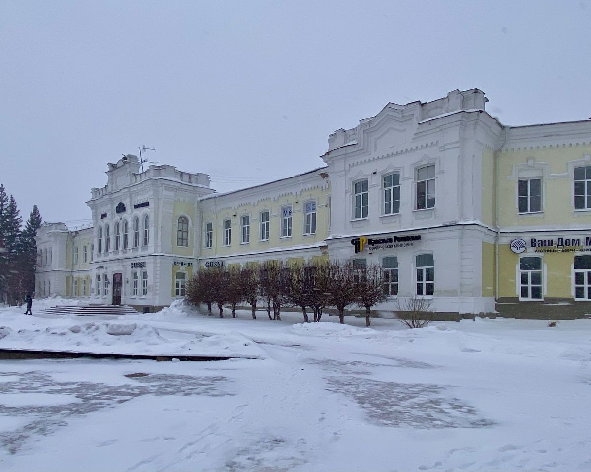 Домовая церковь Введения во Храм Пресвятой Богородицы при бывшей женской гимназии, Омск (Омск, город, Омская область). фасады