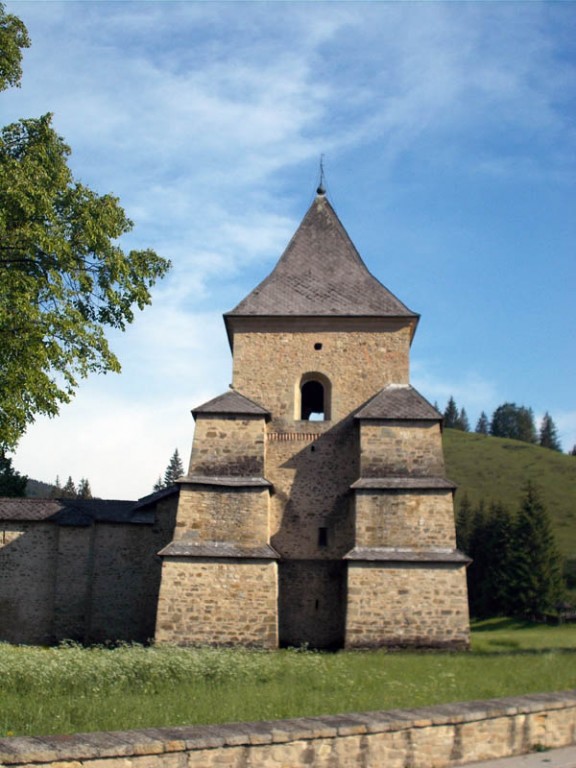 Сучевица. Монастырь Сучевица. дополнительная информация, Северо-западная башня