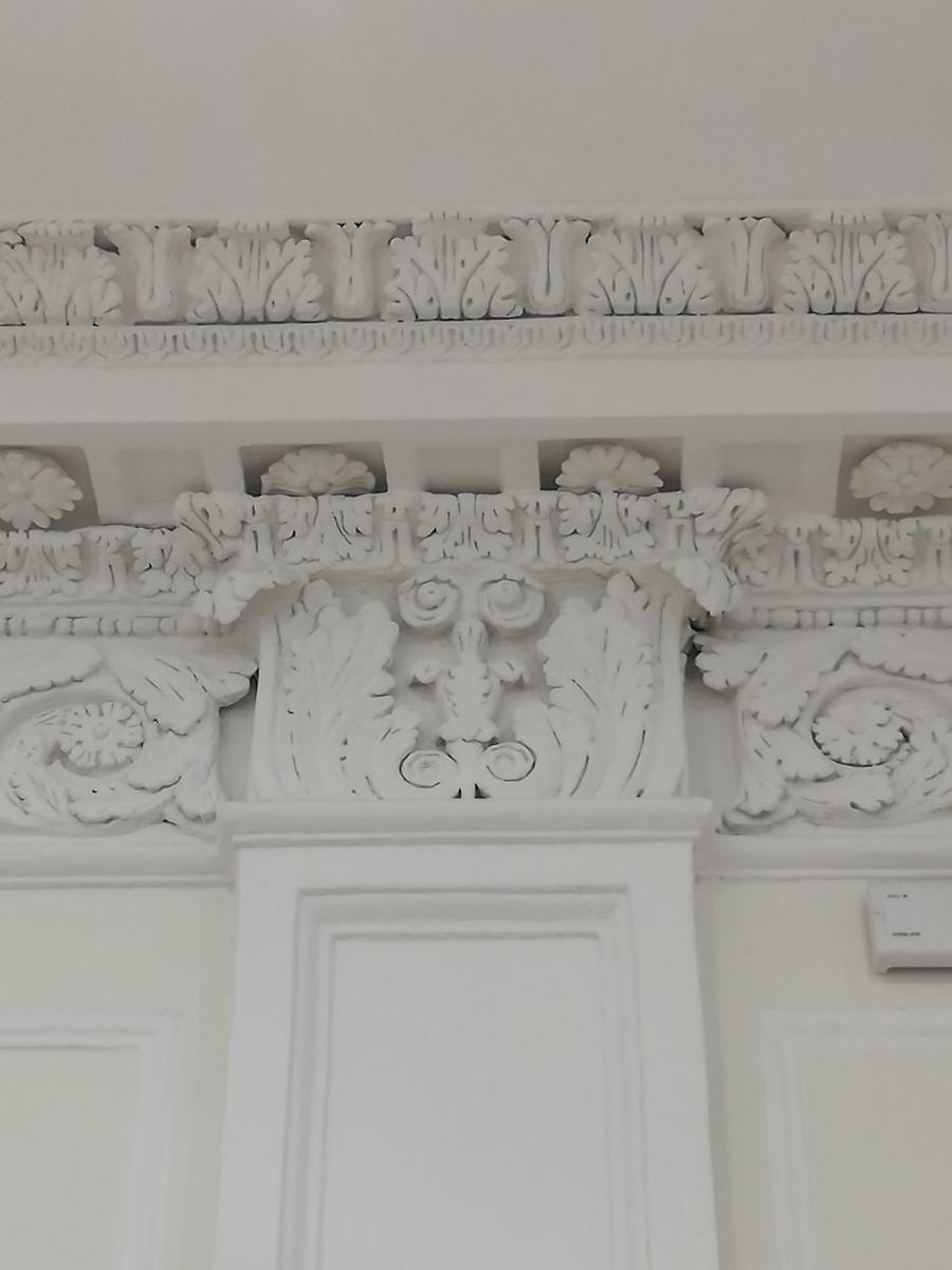 Фрагмент подлинного интерьера храма., интерьер и убранство. Кремль. Домовая церковь Сошествия Святого Духа при бывшем дворце генерал-губернатора, Нижегородский район (Нижний Новгород, город, Нижегородская область)