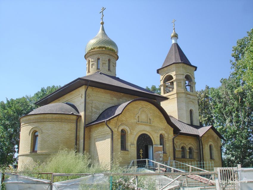 Боргустанская. Церковь Георгия Победоносца (строящаяся). фасады, Храм еще строится