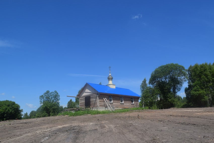 Церковь Константина и Елены, Клины (Износковский район, Калужская область). общий вид в ландшафте, вид с юго-восточной стороны