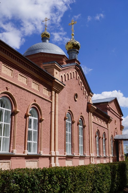 Церковь Михаила Архангела, Шарлык (Шарлыкский район, Оренбургская область). фасады