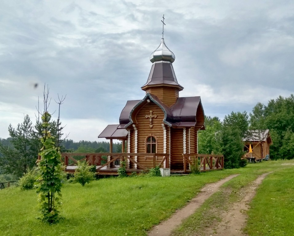 Часовня Троицы Живоначальной, Кинчино (Белохолуницкий район, Кировская область). фасады, Вид с востока