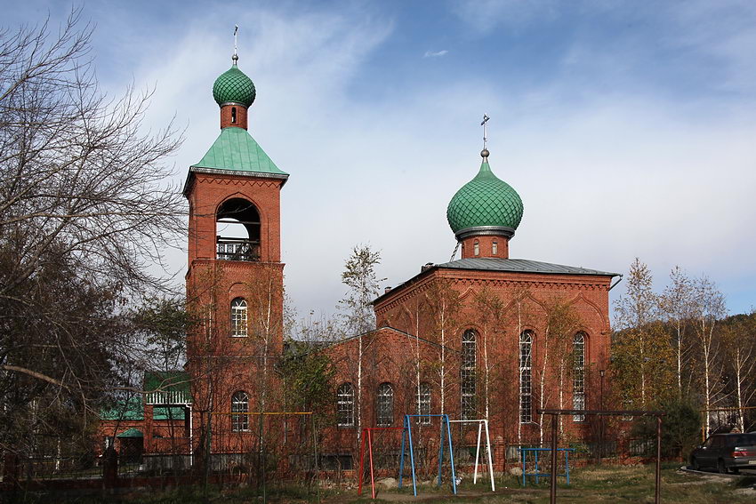 Миасс. Церковь Покрова Пресвятой Богородицы. фасады, Вид с ул. Ленина