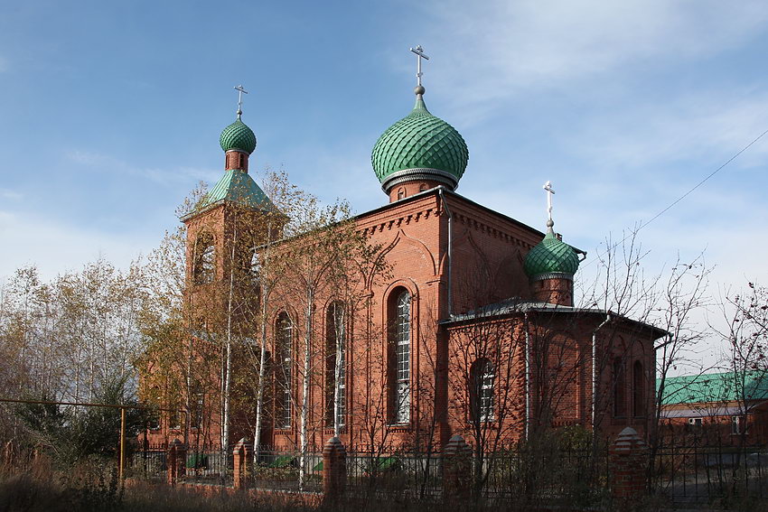 Миасс. Церковь Покрова Пресвятой Богородицы. фасады, Вид с ул. Малышева