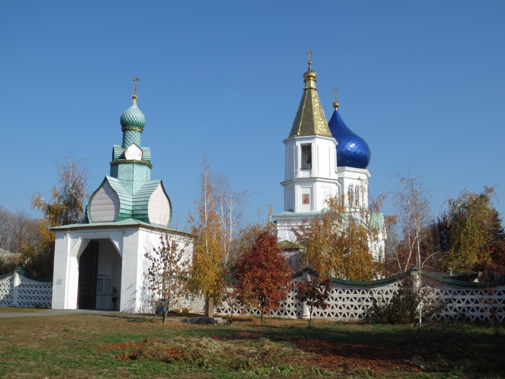 Красный Десант. Церковь Марии Магдалины. фасады