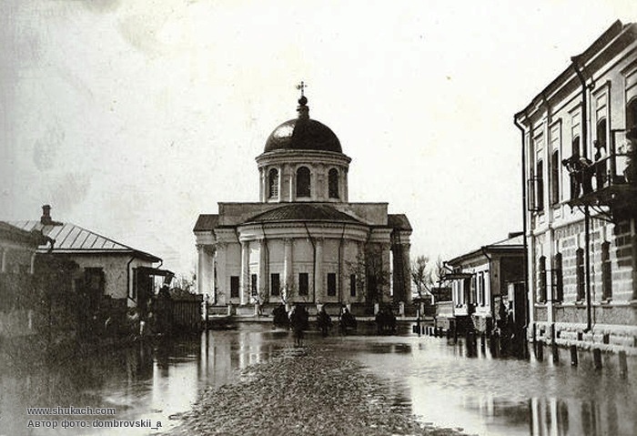Собор Успения Пресвятой Богородицы, Кременчуг (Кременчугский район, Украина, Полтавская область). архивная фотография, фото с сайта http://photo-days.ru/?p=3523
