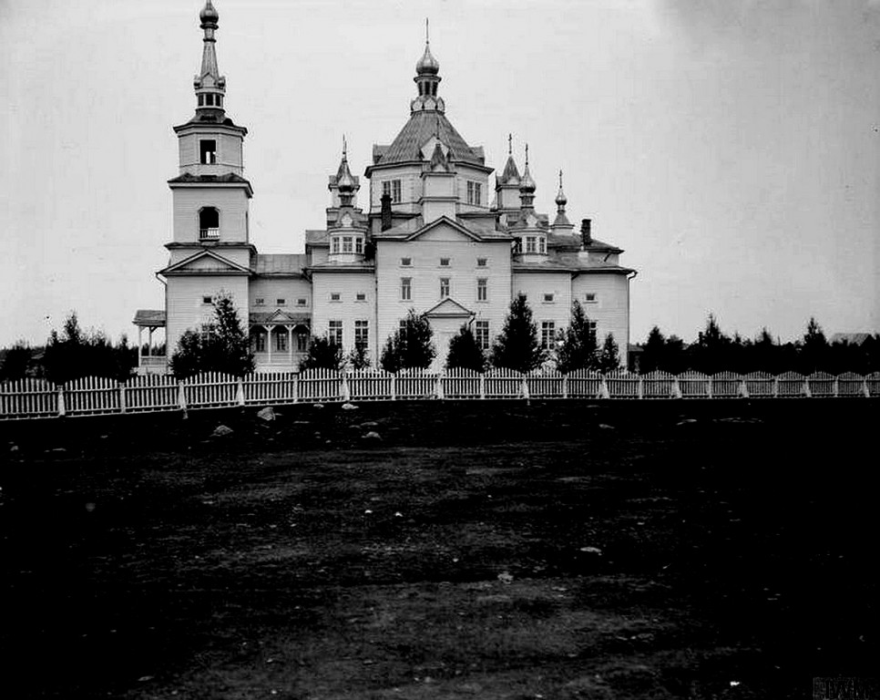 Собор Петра и Павла (третий), Повенец (Медвежьегорский район, Республика Карелия). архивная фотография, 1919 год с  сайта https://pastvu.com/p/322044