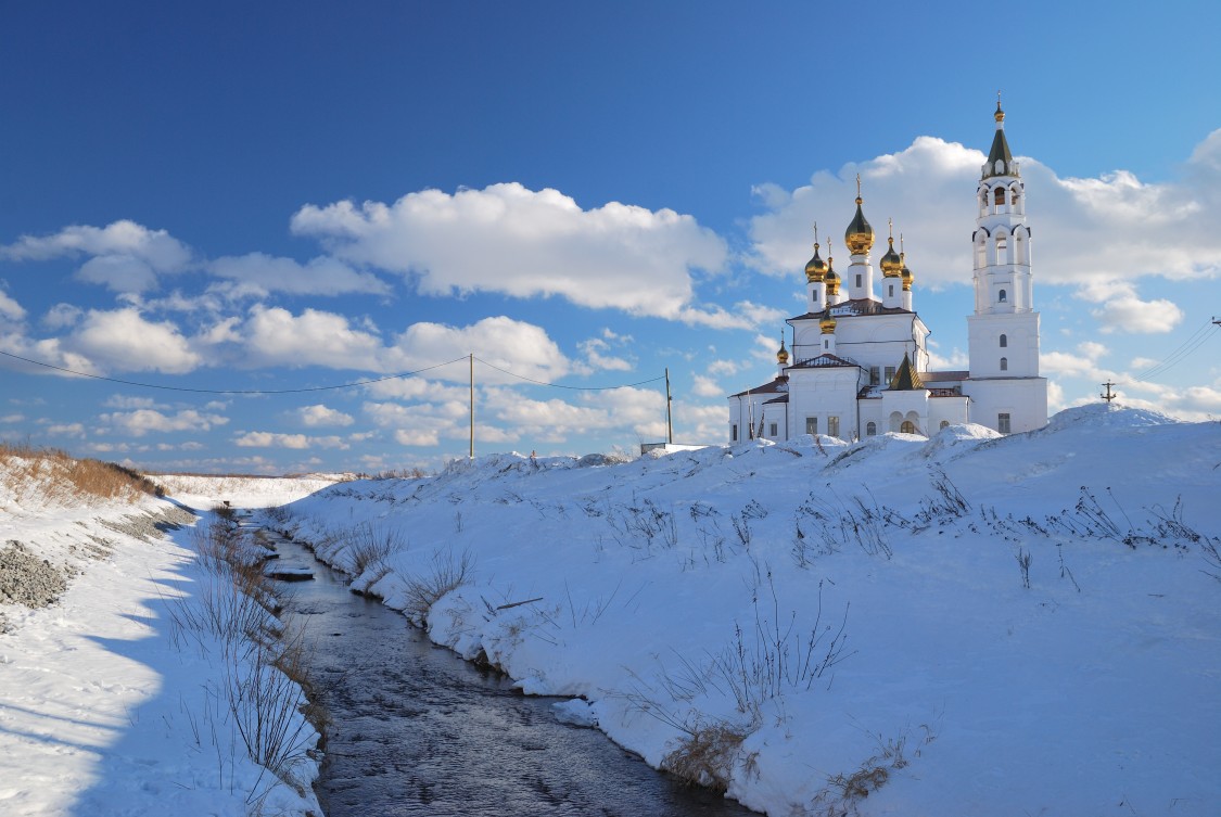Церковь Благовещения Пресвятой Богородицы, Екатеринбург (Екатеринбург (МО город Екатеринбург), Свердловская область). общий вид в ландшафте