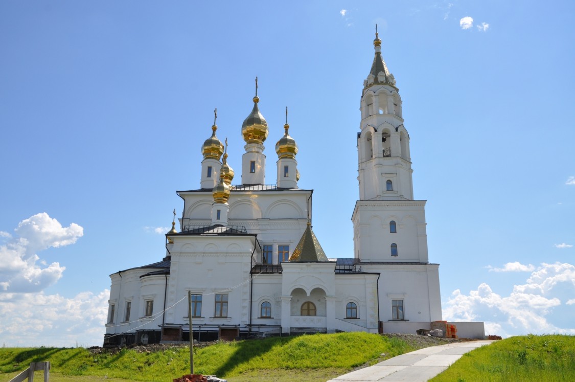 Екатеринбург. Церковь Благовещения Пресвятой Богородицы. фасады