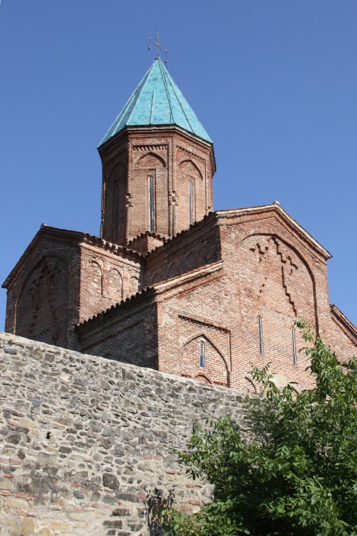 Церковь Гавриила и Михаила Архангелов, Греми (Кахетия, Грузия). фасады