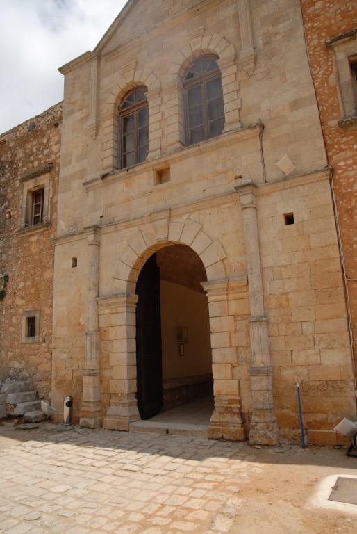 Константино-Еленинский монастырь, Аркади (Крит (Κρήτη), Греция). фасады
