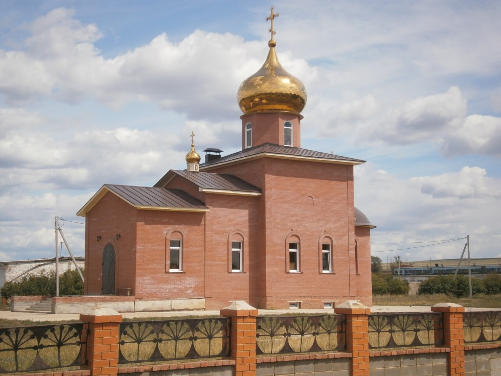 Корнеевка. Церковь Покрова Пресвятой Богородицы. фасады