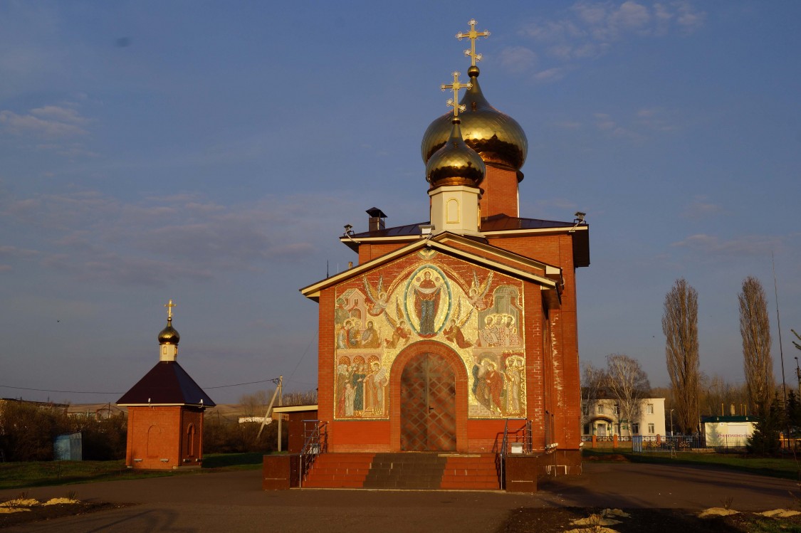 Церковь Покрова Пресвятой Богородицы, Корнеевка (Мелеузовский район, Республика Башкортостан). фасады