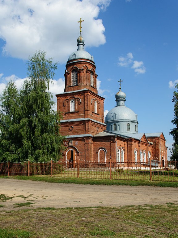 Новоюрьево. Церковь Михаила Архангела. фасады