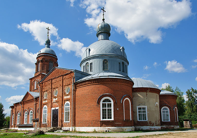 Новоюрьево. Церковь Михаила Архангела. фасады