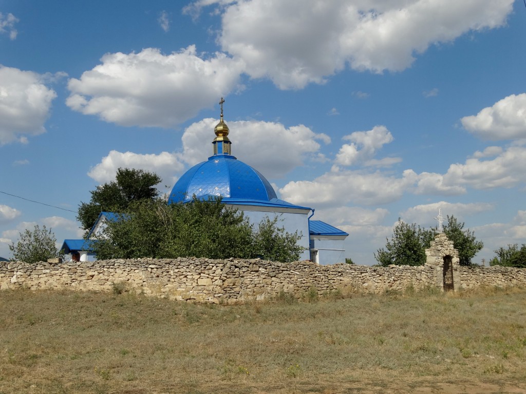 Петрово-Солониха. Церковь Петра и Павла. фасады