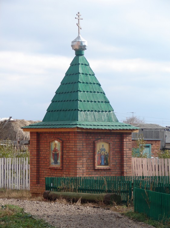 Марфо-Мариинский женский монастырь. Неизвестная часовня, Ира (Кумертау, город, Республика Башкортостан). общий вид в ландшафте