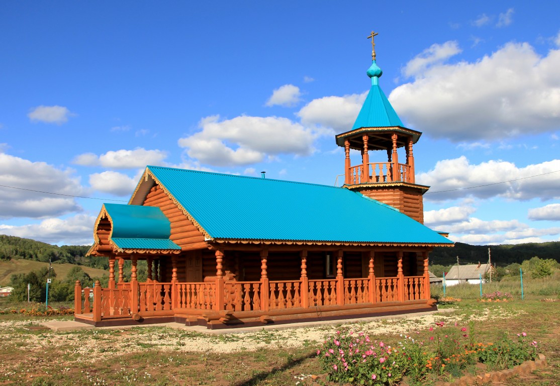 Средняя Тойма. Церковь Сергия Радонежского. фасады