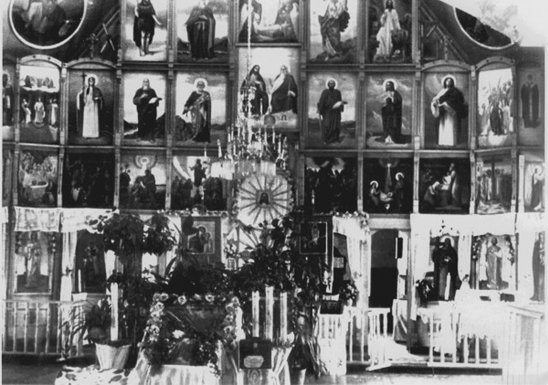 Церковь Андрея Первозванного, Красный Сулин (Красносулинский район, Ростовская область). архивная фотография, Фото с сайта Сулинского благочиния http://blagosulin.ru/содержание/библиотека/история/сулин-андреевский-храм/