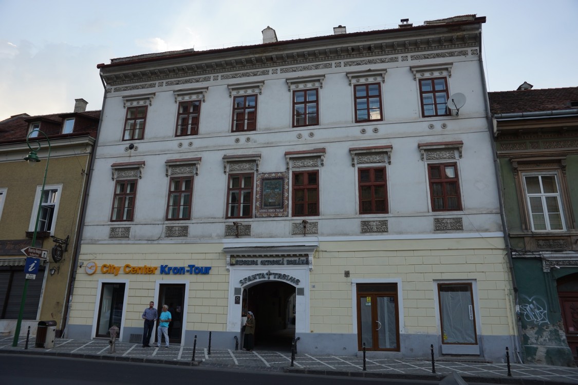 Церковь Троицы Живоначальной, Брашов (Брашов, Румыния). фасады