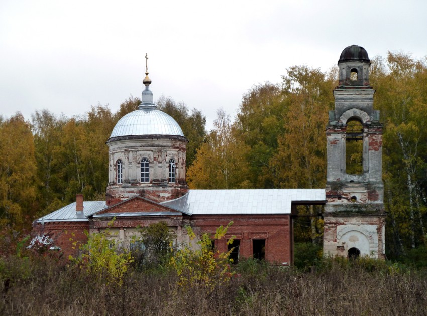 Церковь Троицы Живоначальной, Важнангер (Горномарийский район, Республика Марий Эл). общий вид в ландшафте