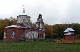 Важнангер. Церковь Троицы Живоначальной
