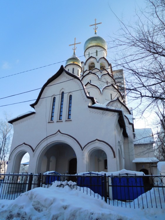 Церковь Новомучеников и исповедников Церкви Русской в Строгине, Строгино (Северо-Западный административный округ (СЗАО), г. Москва). фасады