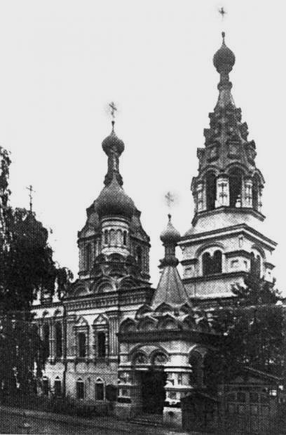 Церковь Грузинской иконы Божией Матери на подворье Красногорского Богородицкого мужского монастыря, Красногвардейский район (Санкт-Петербург, г. Санкт-Петербург). архивная фотография, Фото с сайта http://www.citywalls.ru/house8967.html?s=d2qljqr7b74jd00iq4psek7jv0